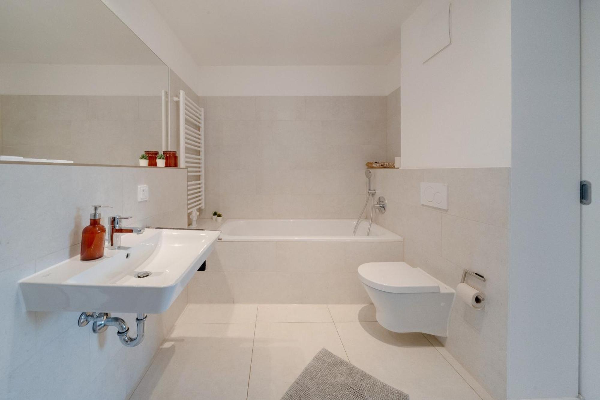Neu-Luxus Apartment-Zentral In Altstadt-65-80Qm Аугсбург Экстерьер фото