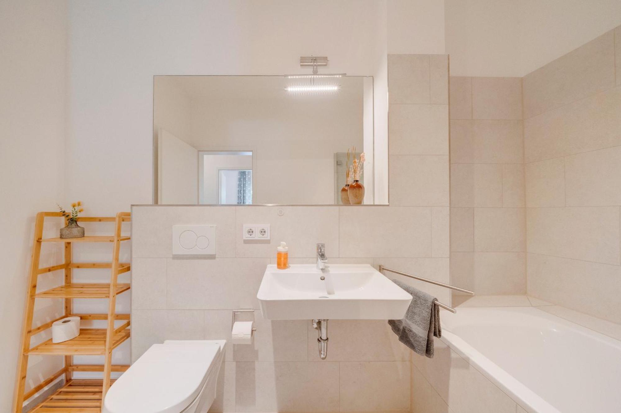 Neu-Luxus Apartment-Zentral In Altstadt-65-80Qm Аугсбург Номер фото